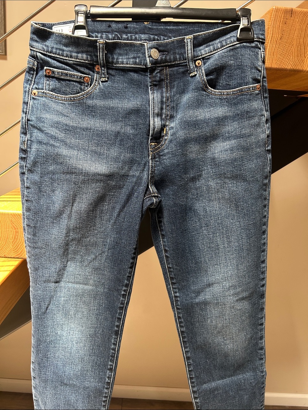 High-Rise Women's Slim Jeans in Medium Blue Wash